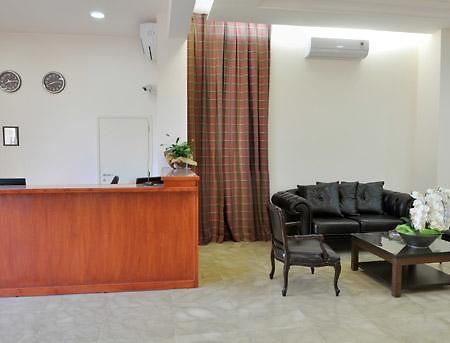 Lagace Hotel Džunija Exteriér fotografie
