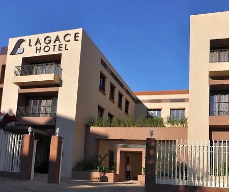 Lagace Hotel Džunija Exteriér fotografie